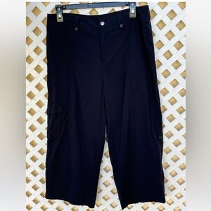 Women's black Lucy roll up pants size 10